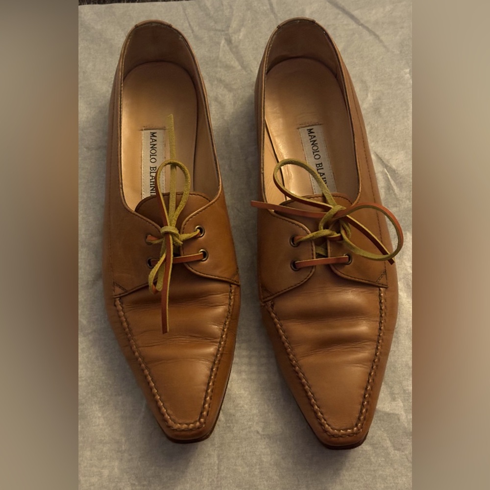 Beautiful Manolo Blahnik Flat  - Size 40